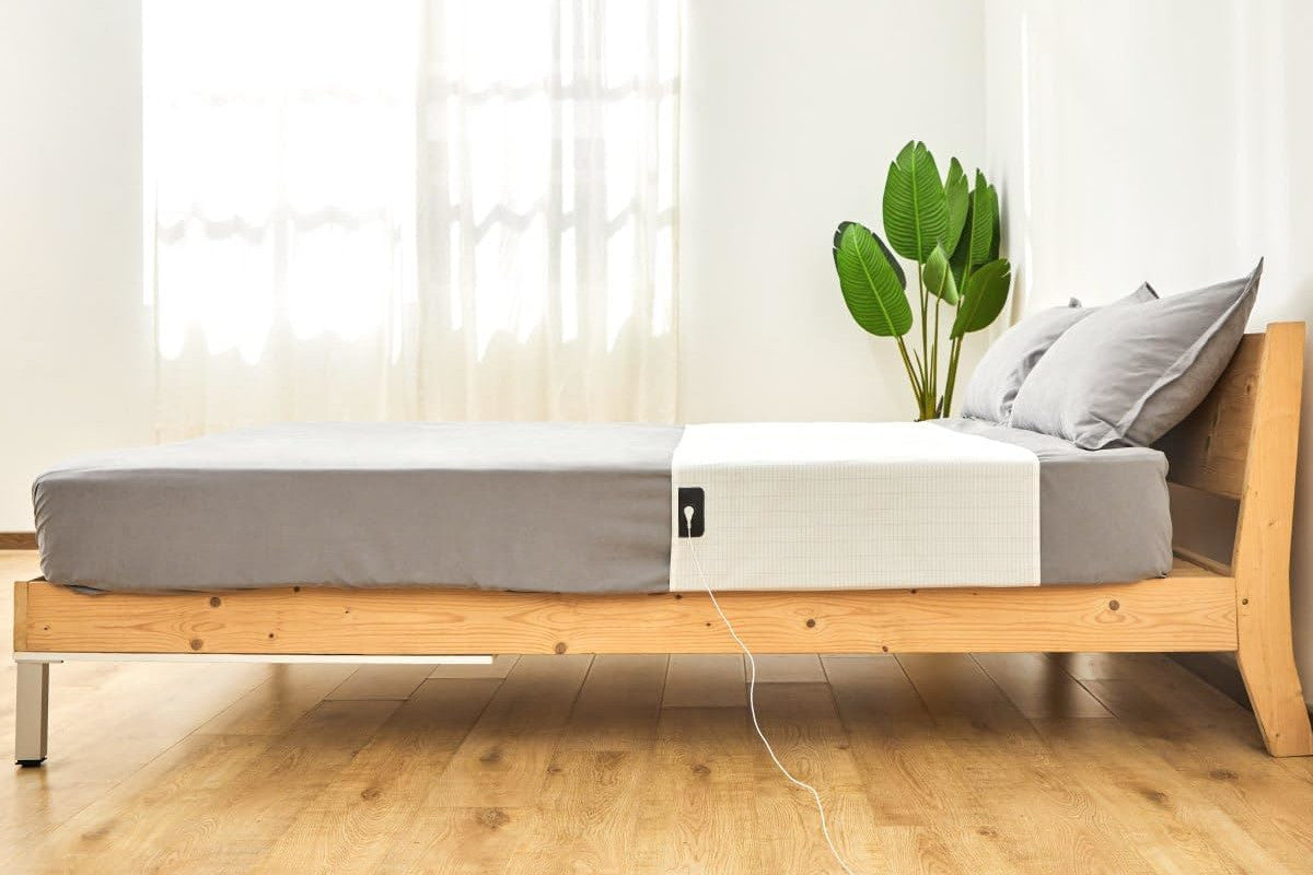 GroundingWell Bedsheet view 3