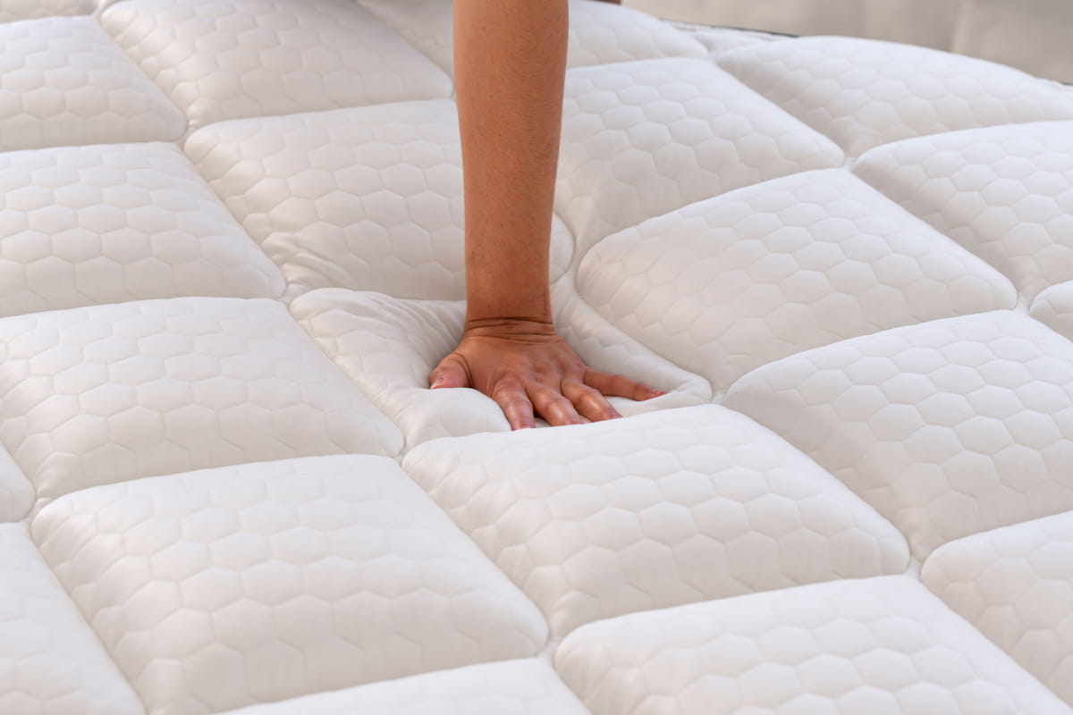 Brooklyn Bedding CopperFlex Pro Hybrid Mattress - cushion up close view