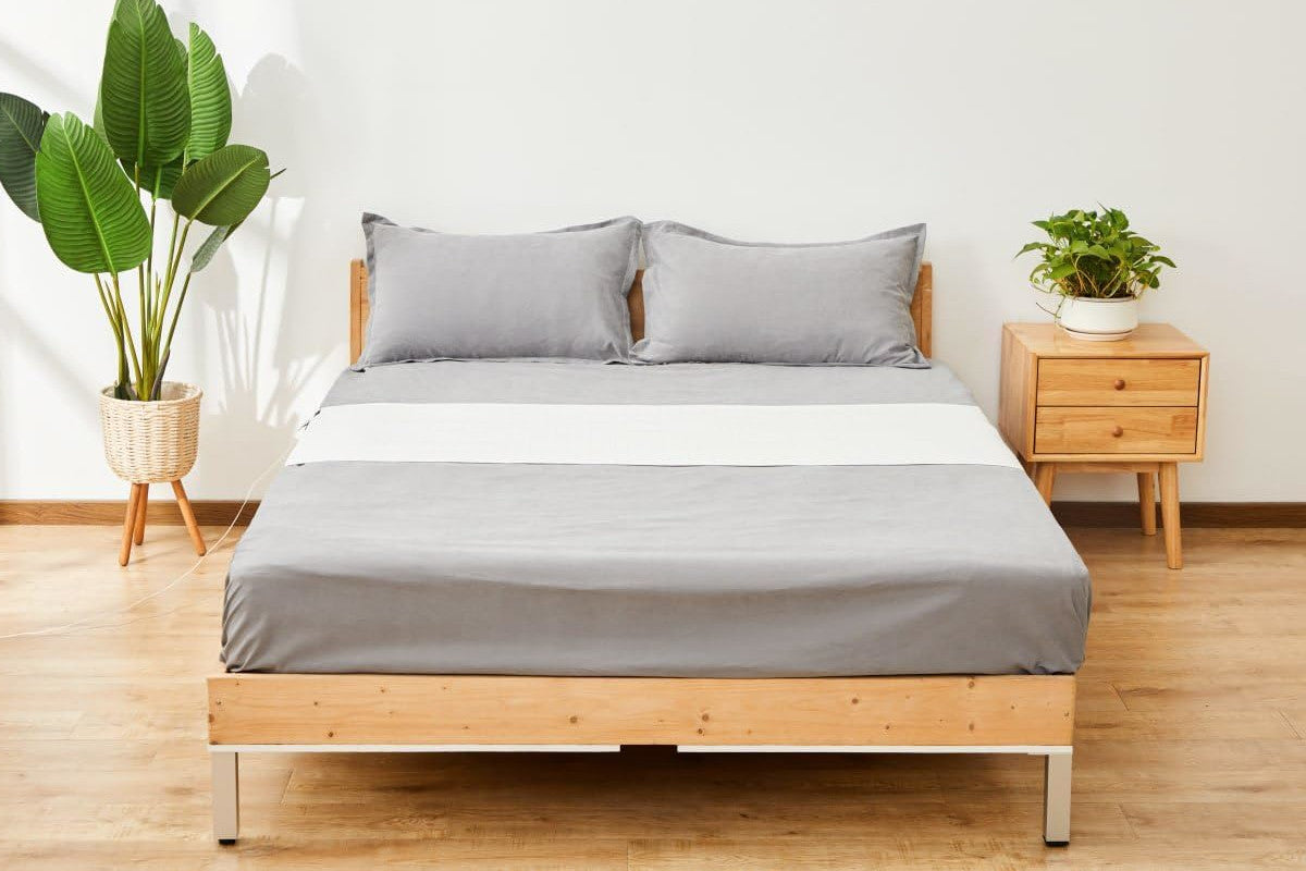 GroundingWell Bedsheet view 1