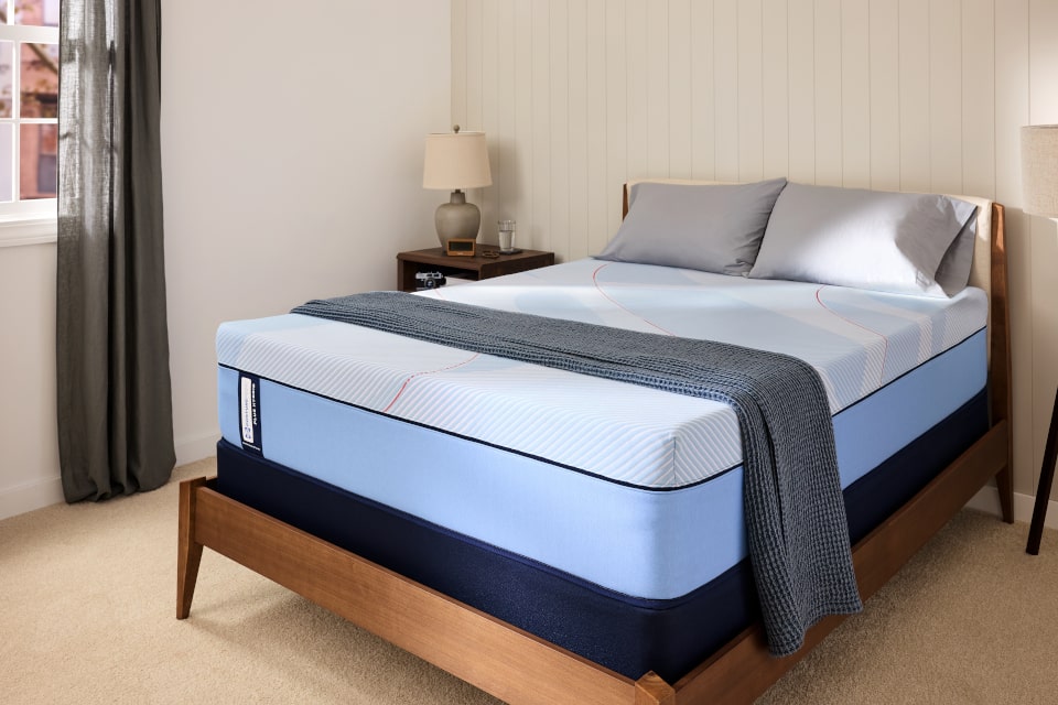 2025 sealy posturepedic plus hybrid lifestyle view